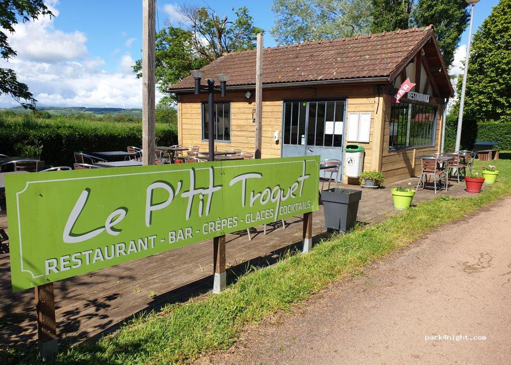 Camping Vert Auxois : Camping au bord du Canal de Bourgogne avec piscine / Côte d'Or - Foto 2