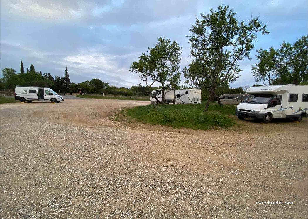 Area Camping Car Gordes