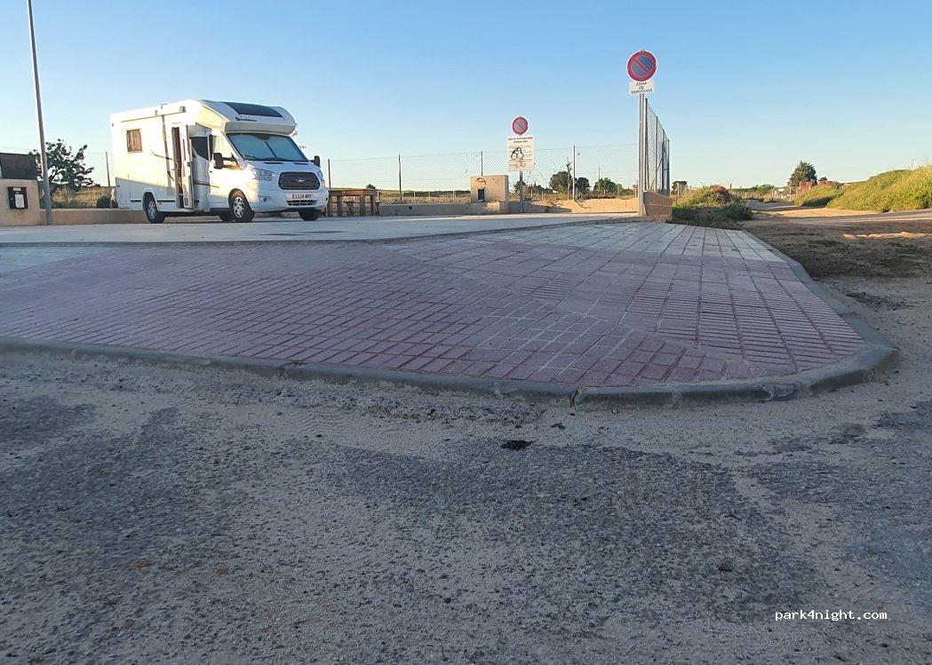 Área autocaravanas Camuñas