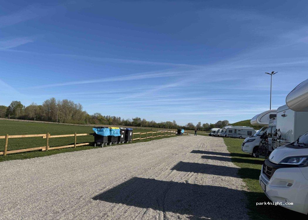 Tagesparkplatz für Camper am Europa-Park - Foto 6