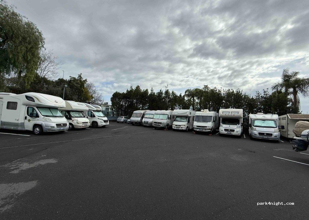 Area Sosta Camper Messina - Foto 4