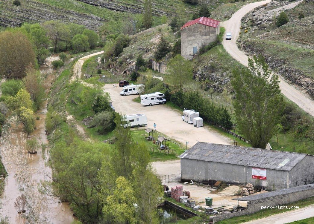 Área autocaravanas Hontoria del Pinar