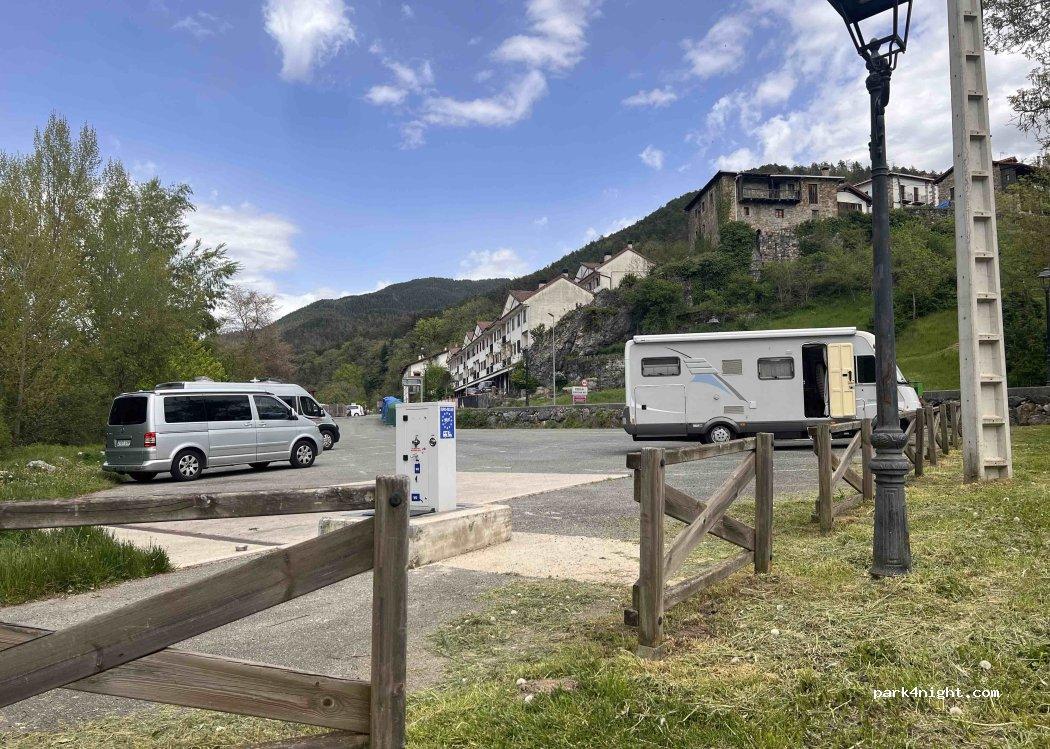 Área de autocaravanas del Roncal - Foto 7