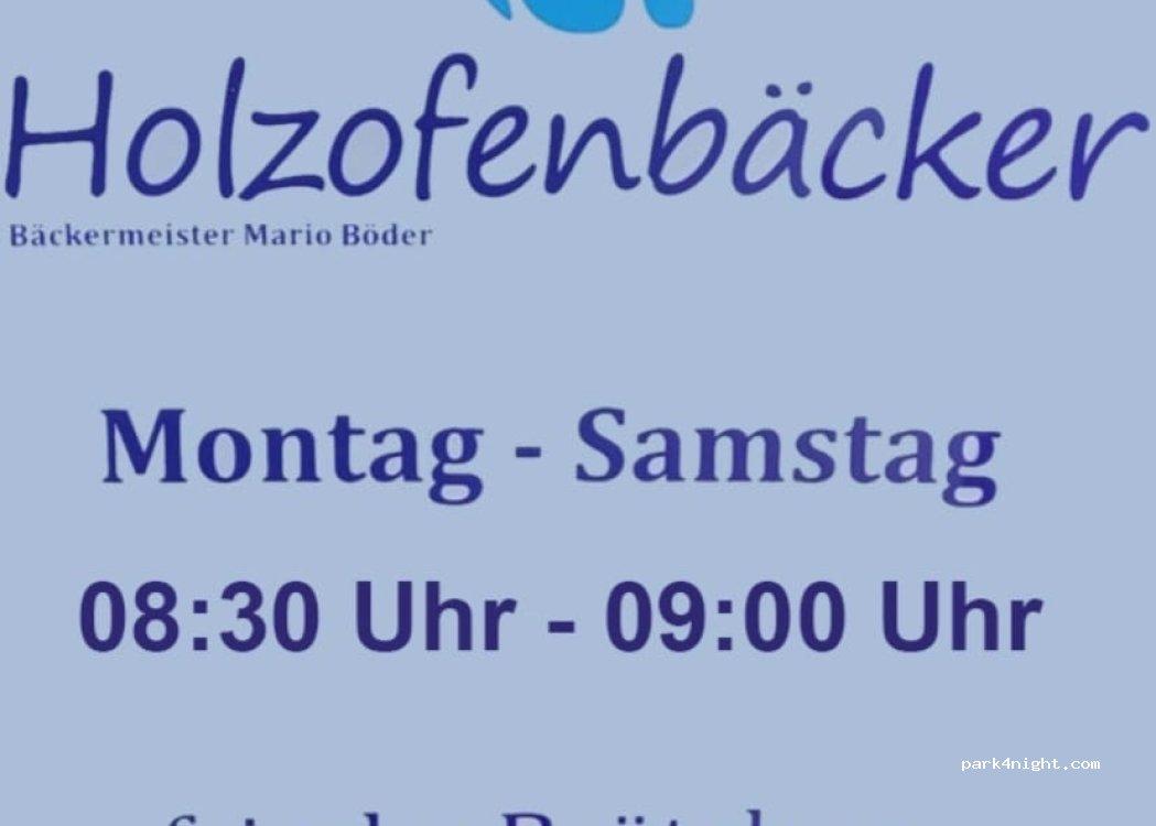 Wohnmobil Stellplatz am Bahnhof - Foto 2