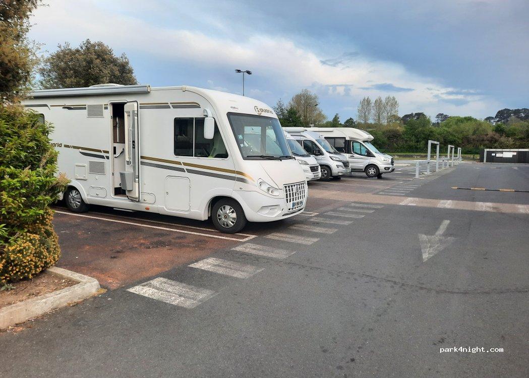 Área de Autocaravanas Trégastel - Foto 7