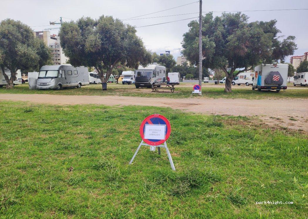 Área autocaravanas Farnals Playa - Foto 5