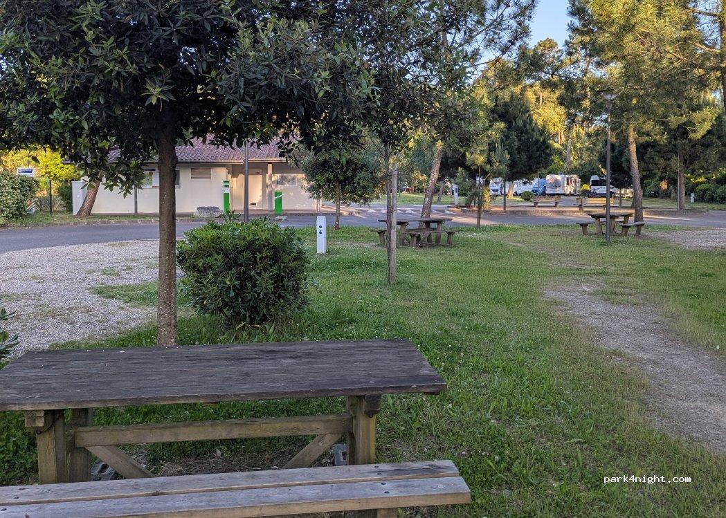 Área de autocaravanas CAMPING-CAR PARK Soorts-Hossegor - Foto 2