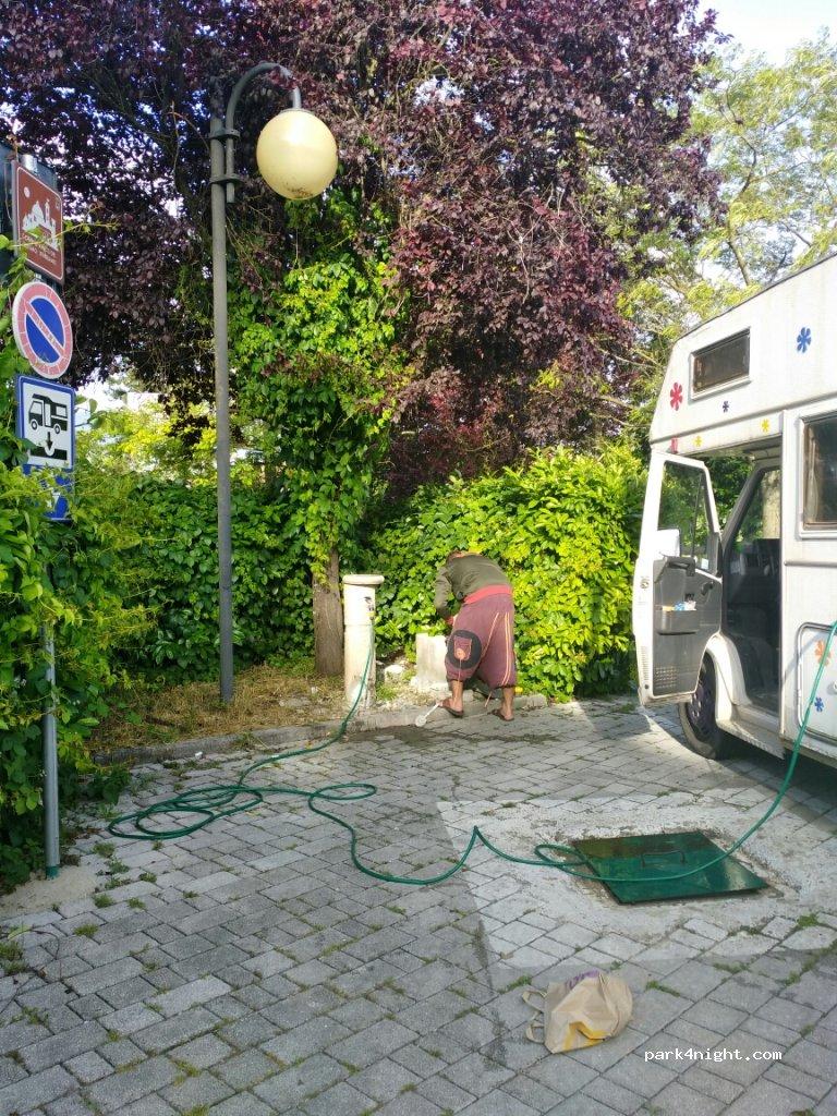 Área de autocaravanas Cassino - Foto 2