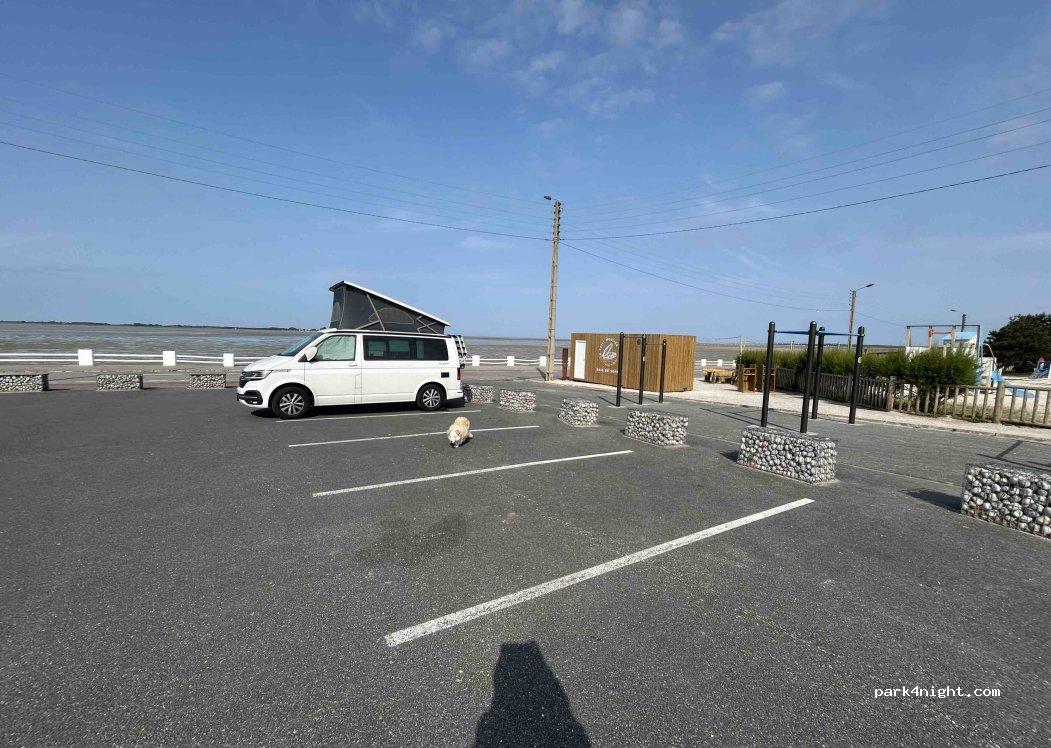 aire de services et stationnement camping car 80550 Le Crotoy - Foto 6