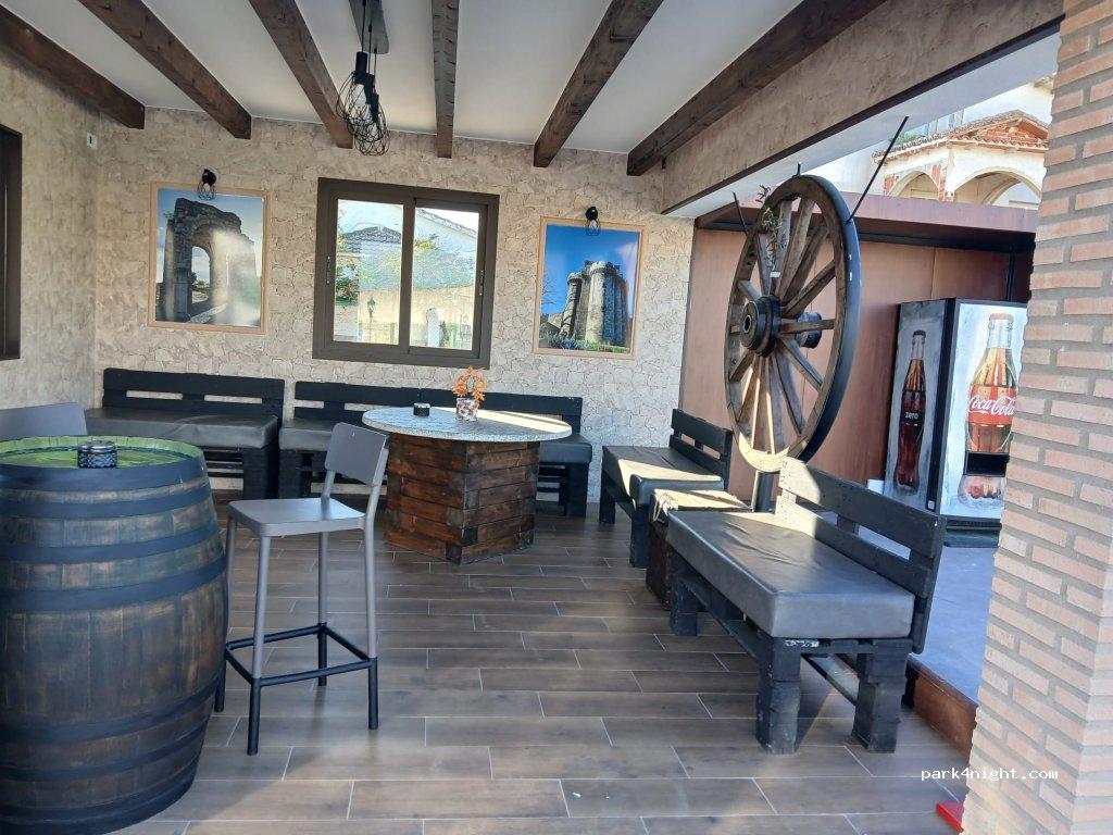 Área de Autocaravanas Victoriano Martín - Foto 6