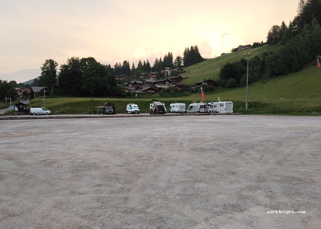 Motorhome Aire 74260 Les Gets - Foto 6