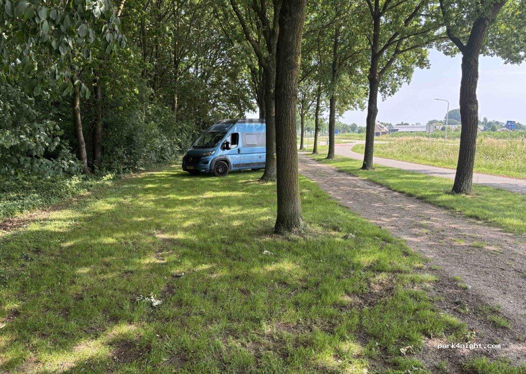 Camperplaats Heteren - Foto 3