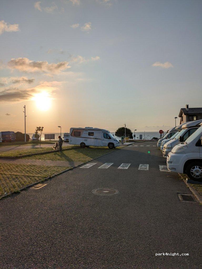 Parking caravanas - Foto 6