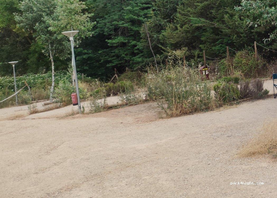 Aparcamiento para autocaravanas - Foto 7