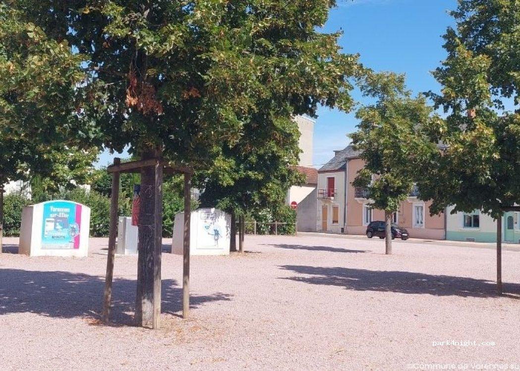 Varennes-sur-Allier Borne Camping-car [AireServices] - Foto 3