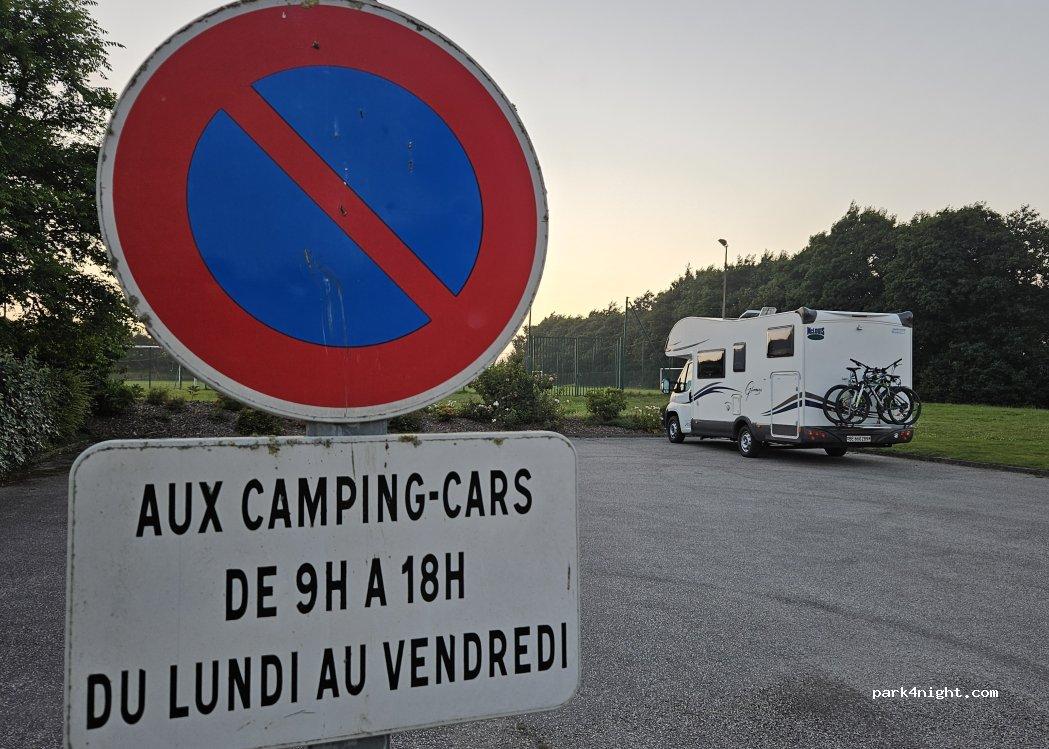 Aire Camping Car - Gréville-Hague [AireServices] - Foto 2