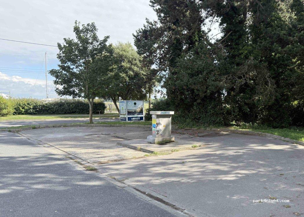 Aire de camping-cars Base nautique - Foto 3