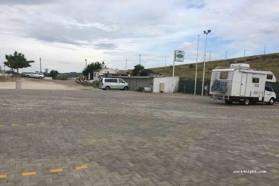 Area camper Via Nino Rota Parco di Serra Rifusa - Foto 7