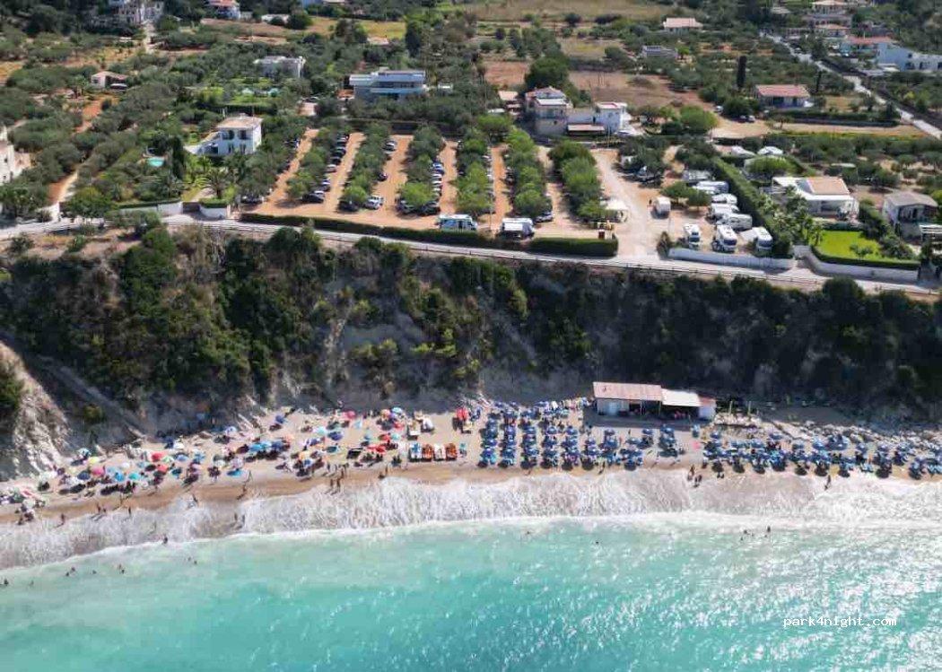 Parcheggio Auto e Area Sosta Camper Fontana - Foto 4