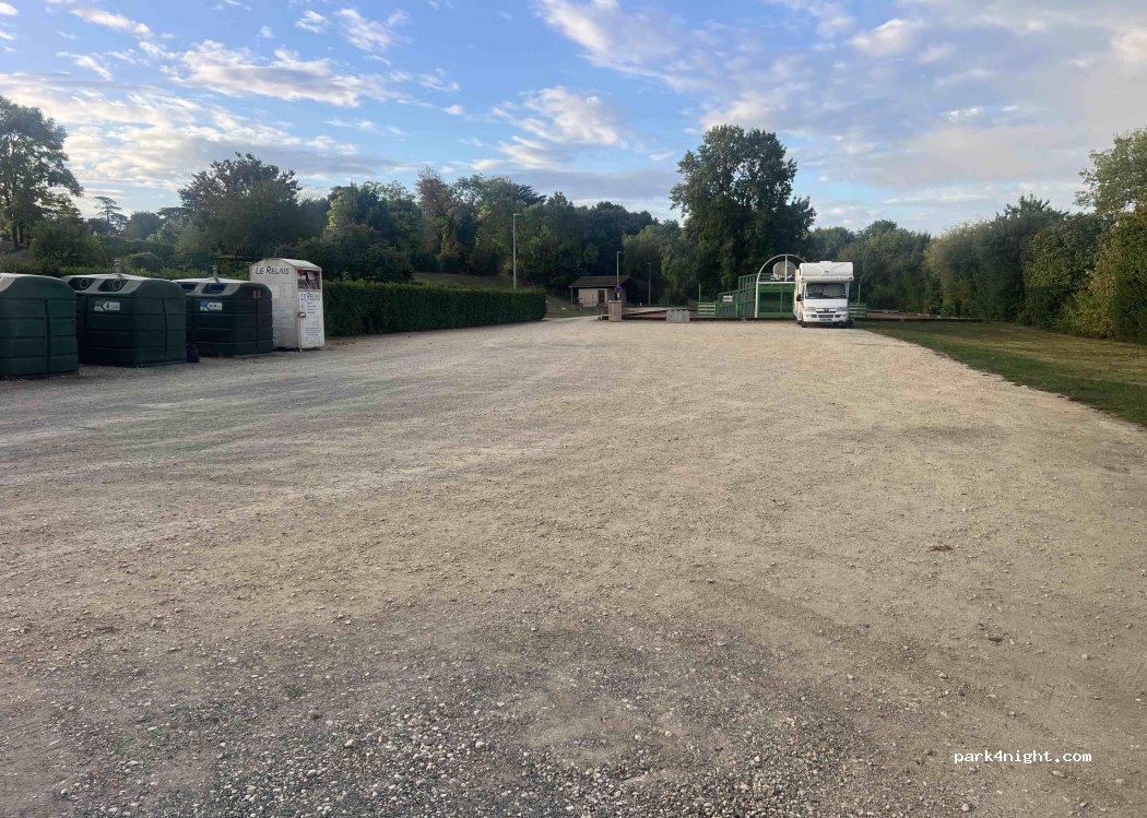 Aire de camping-car ROM