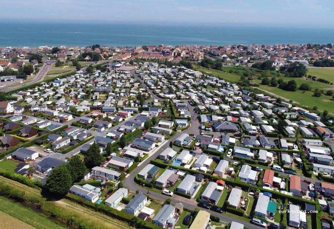 Área Autocaravanas Ouistreham - Foto 5