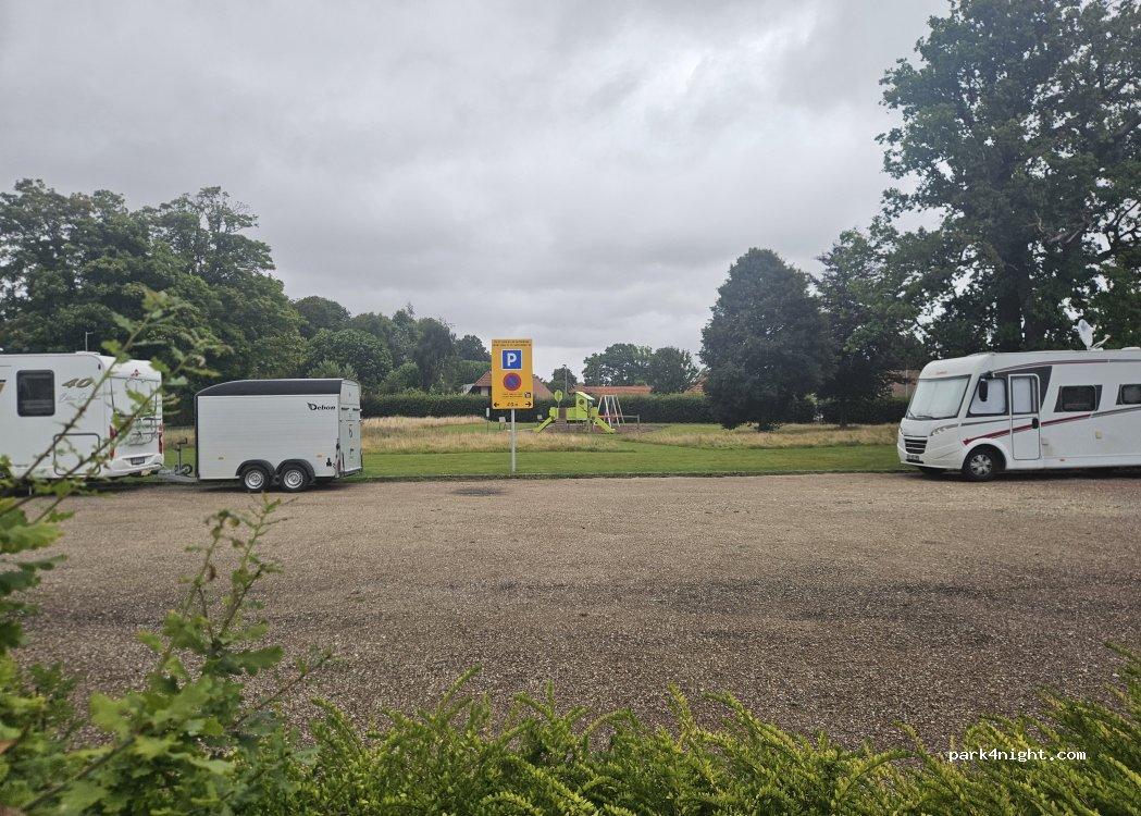 aire de stationnement camping cars 76430 Gommerville - Foto 5