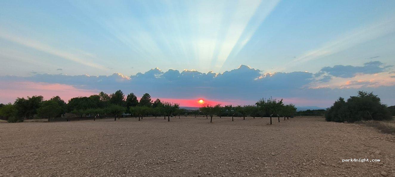 Area de Autocaravanas de Corral-Rubio - Foto 7