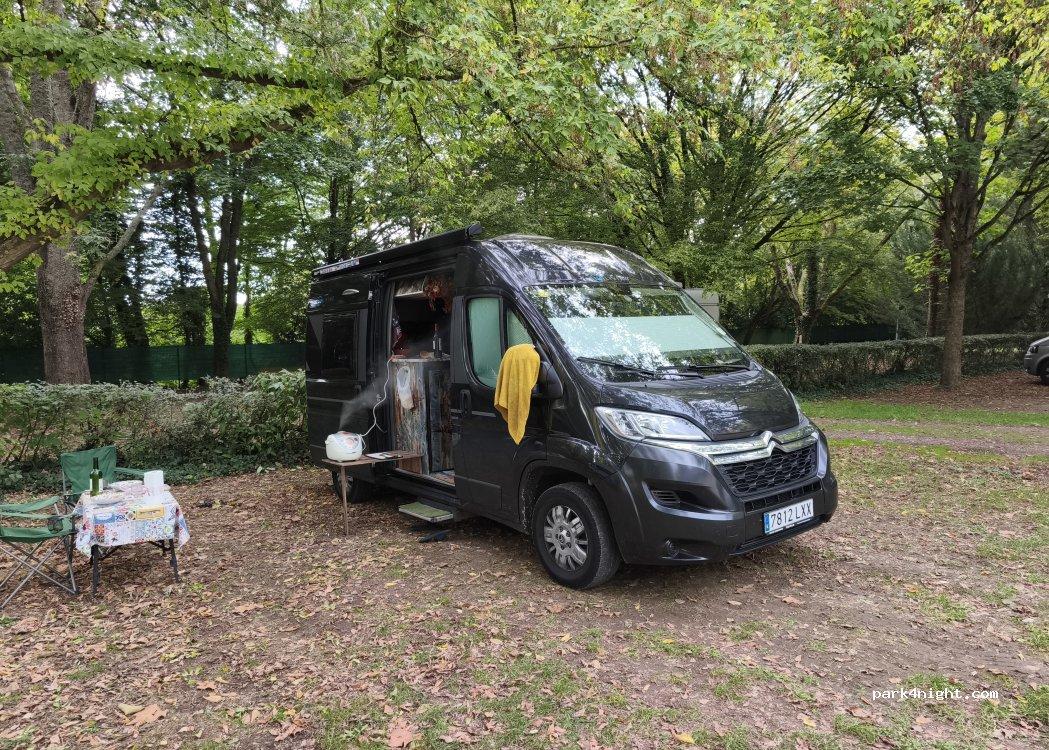 Aire camping-car Chartres - Foto 3