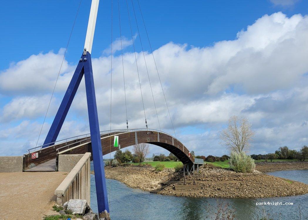 Aire Camping Car du Casino - Foto 2