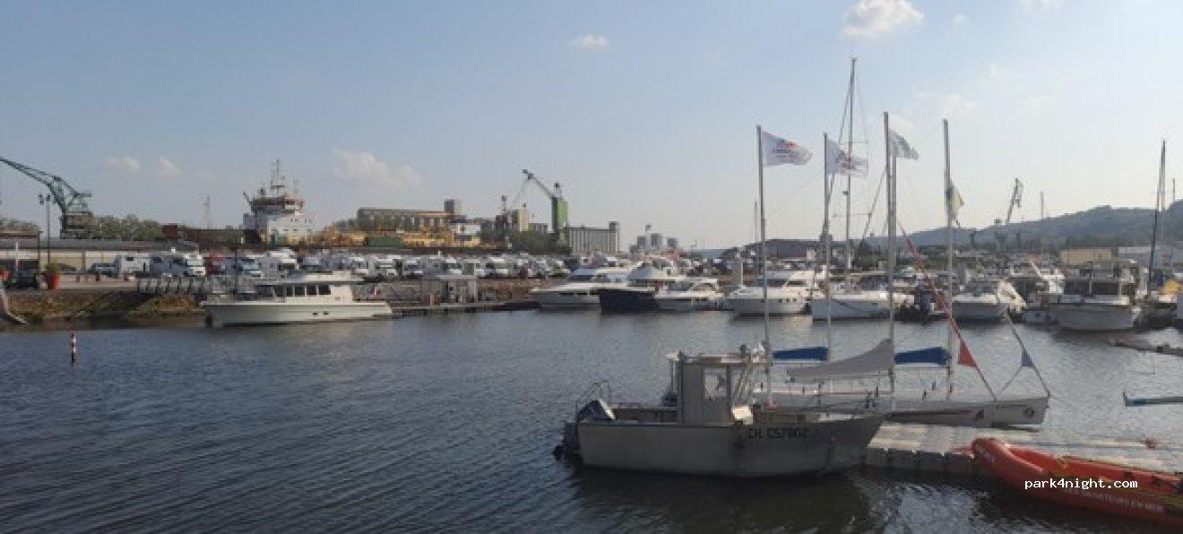 Aire de Camping Car Rouen - Foto 3