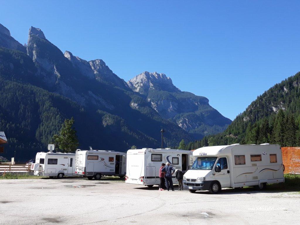 Camper stop areasosta parcheggio