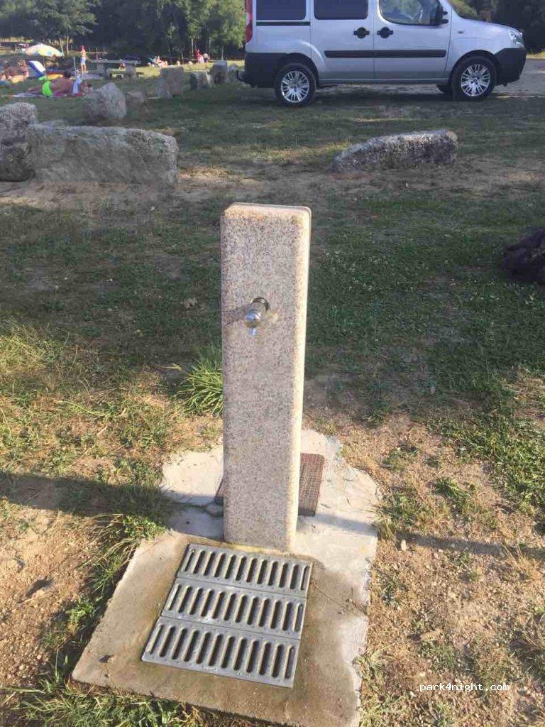 Campamento de Autocaravanas - Encoro de Prada (A Veiga) - Foto 6