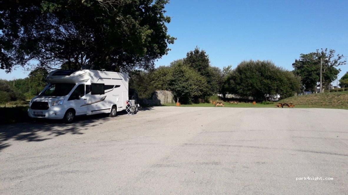 Aire de CampingCar 56130 Péaule - Foto 2