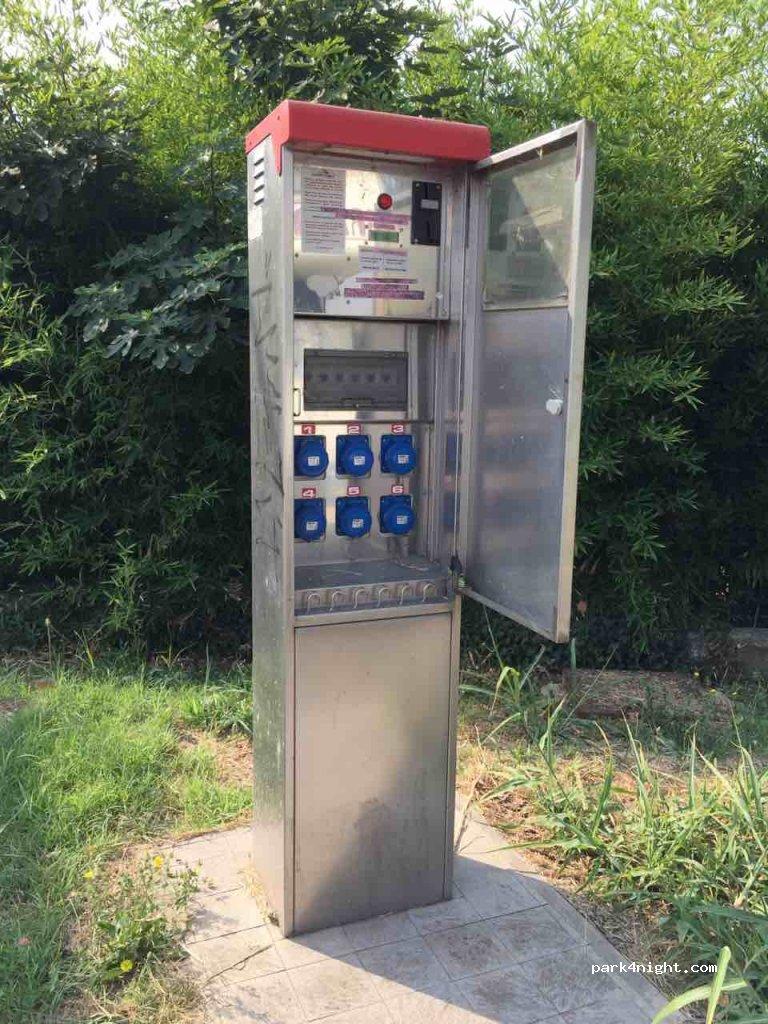 aire de service camping car 42016 Guastalla RE - Foto 4