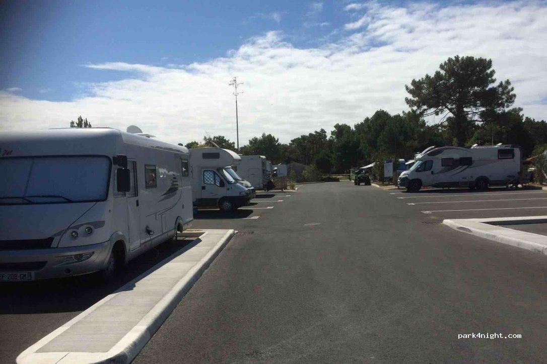 CAMPING CAR PARK area of ​​La Faute sur Mer, the Amourettes - Foto 5