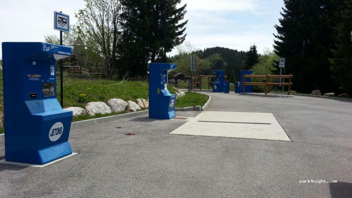 Aire de camping car Taninges - Foto 6