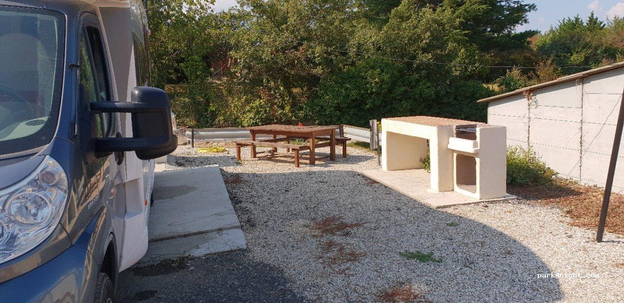 Aire de service camping car de RODES - Foto 6