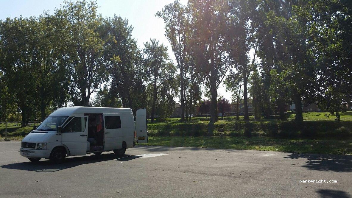 Aire de service Camping car Peronne - Foto 6