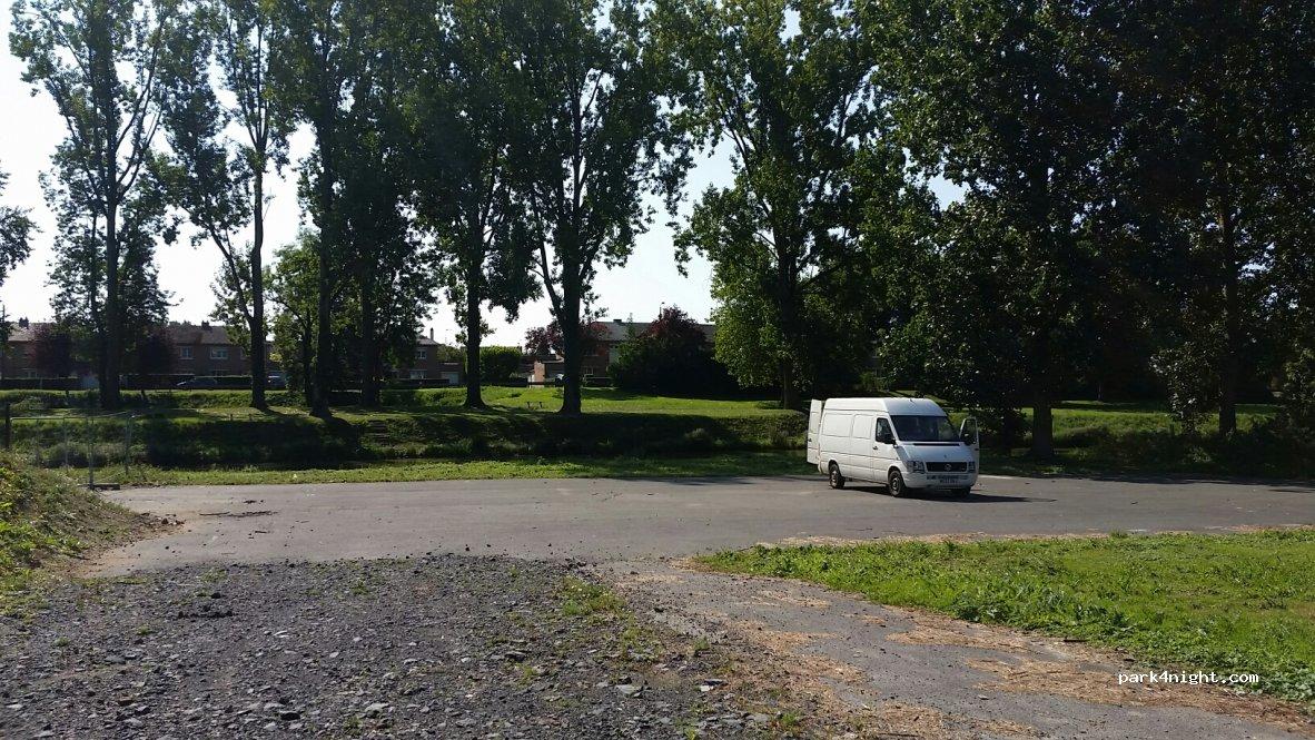 Aire de service Camping car Peronne - Foto 7