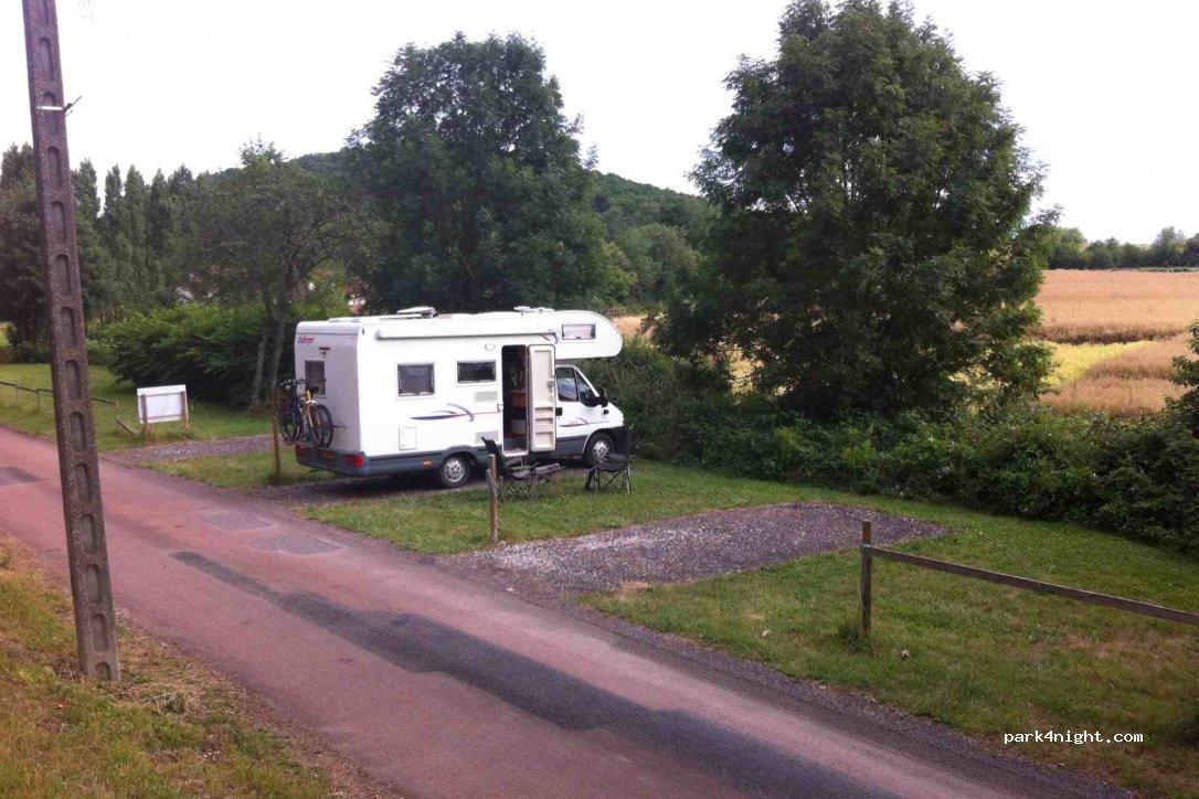 Camping Vert Auxois : Camping au bord du Canal de Bourgogne avec piscine / Côte d'Or - Foto 5