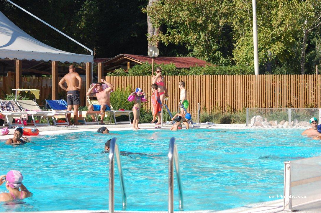 Camper Parking Area 56128 Marina di Pisa PI - Foto 4