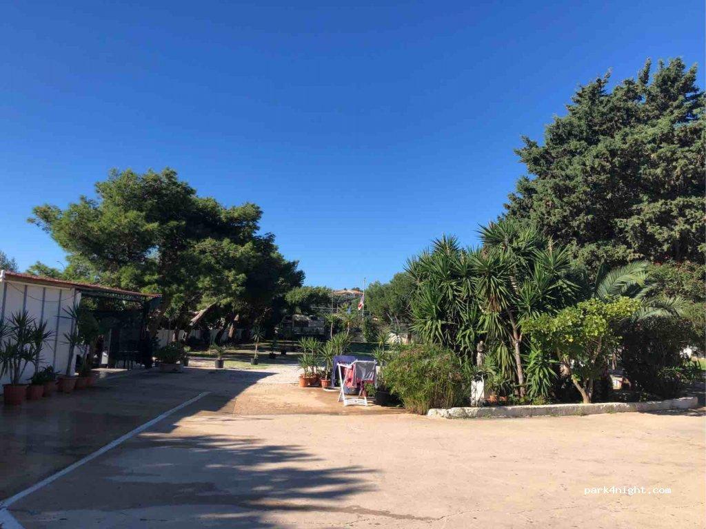 Area sosta camper Province of Potenza - Foto 6