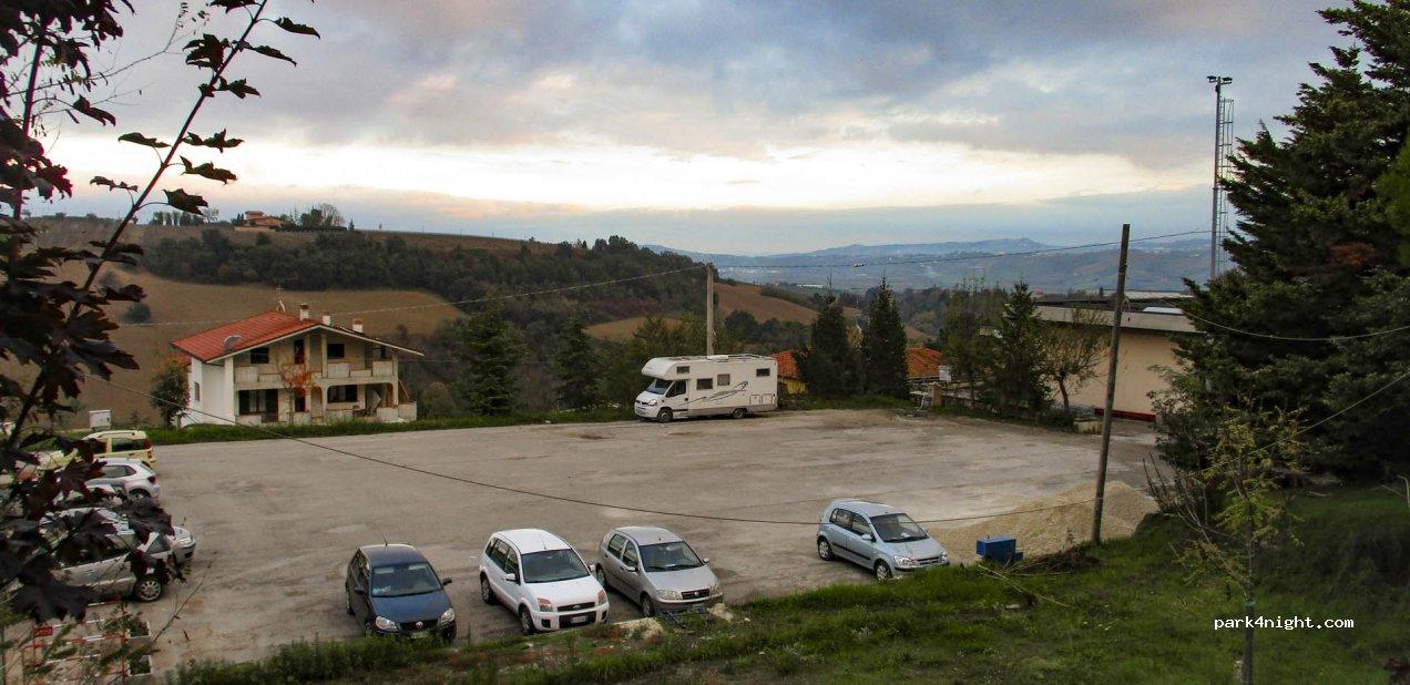 Area sosta camper Notaresco