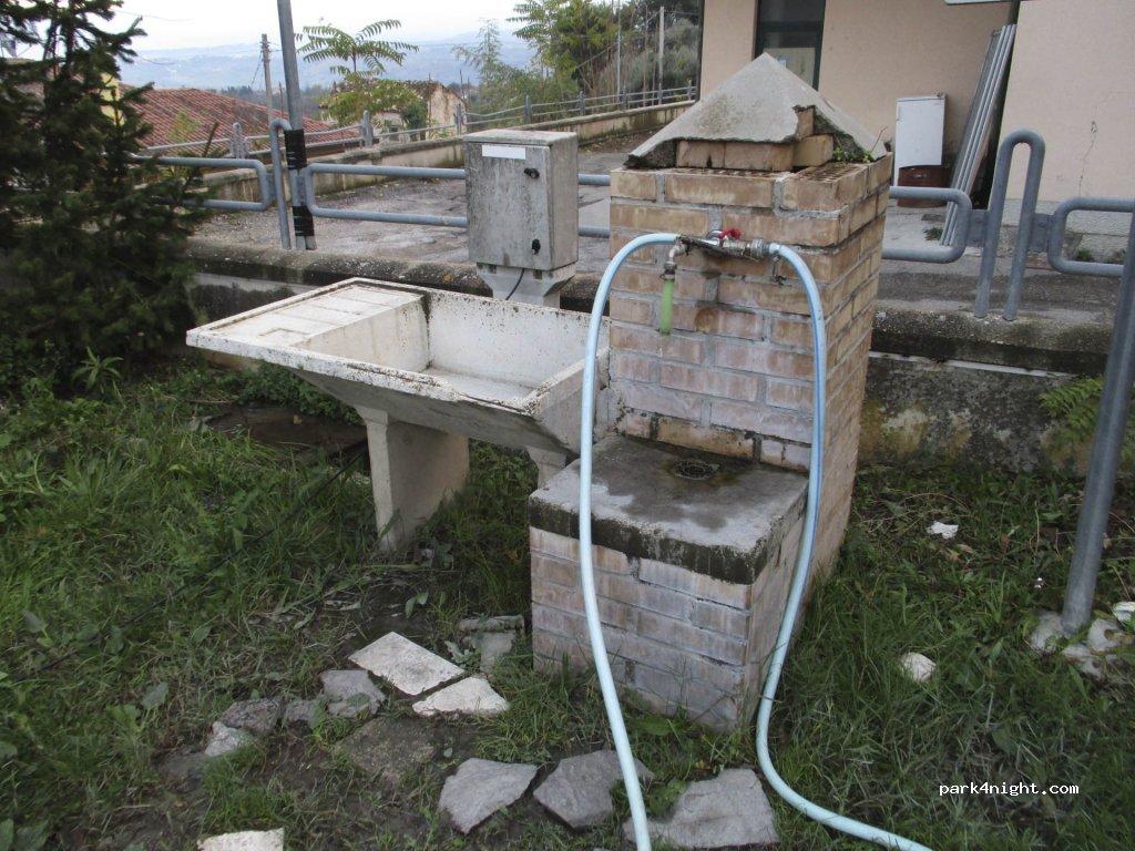 Area sosta camper Notaresco - Foto 5