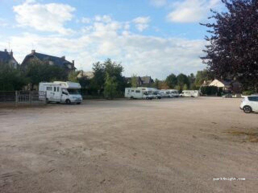 Place des Auzerals - Foto 5