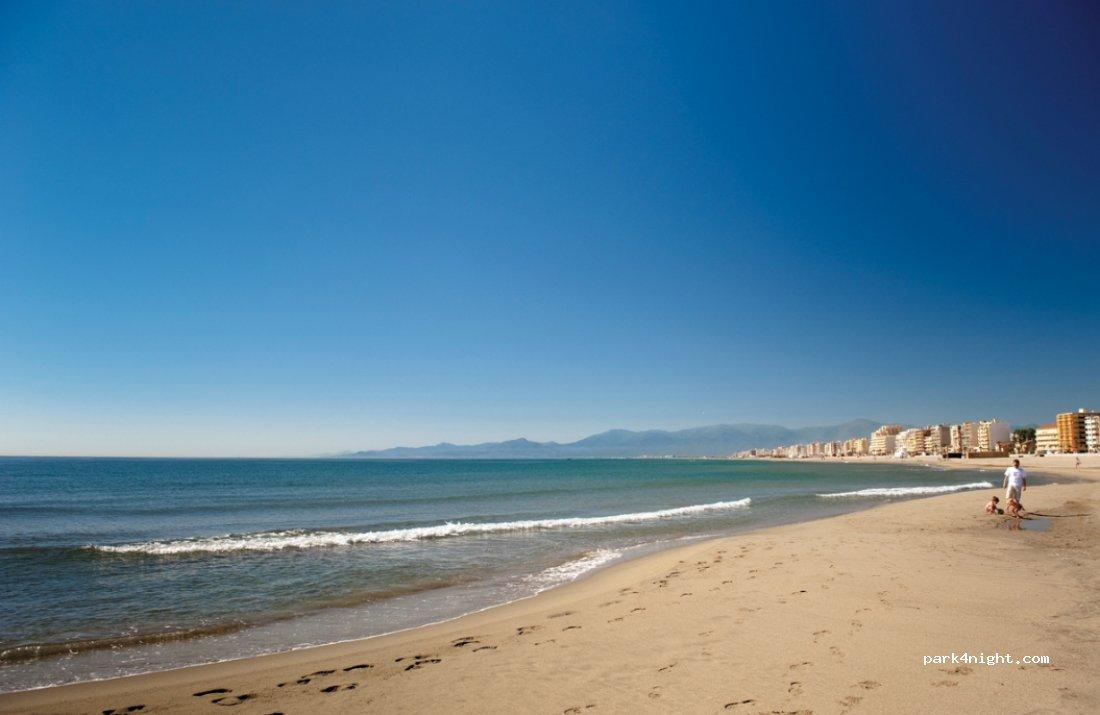 Aire de camping-car Aire des Oliviers - Foto 2