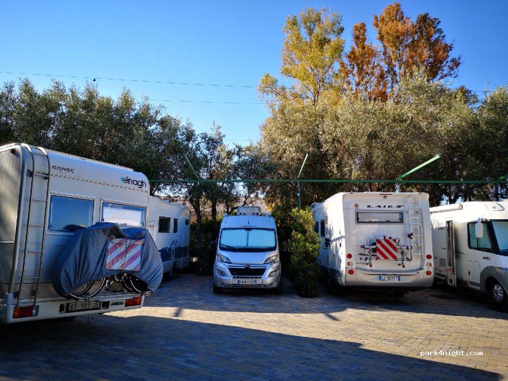 Area Sosta Camper - IppoCamper - Foto 2