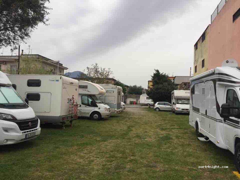 Pompei Zone Area sosta camper Pompei - Foto 7