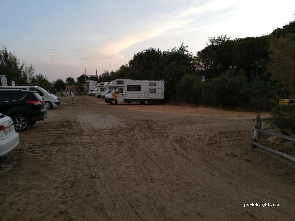Area Sosta Camper 30013 Cavallino-Treporti VE - Foto 2
