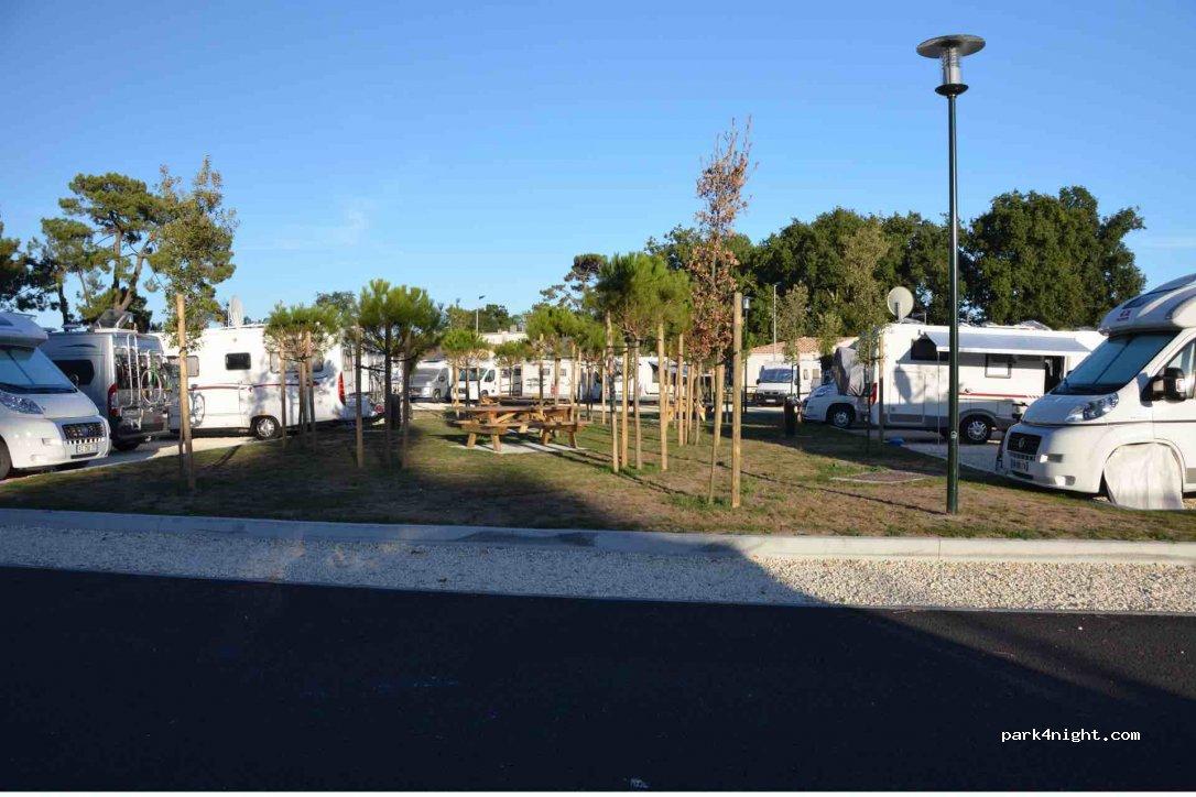 Aire pour camping-cars La Tremblade - Foto 3